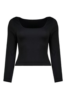 Black Scoop Neck Seam Free Multi