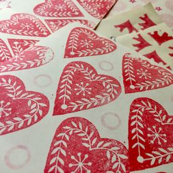 Printing Block Large Patterned Heart with Leaves