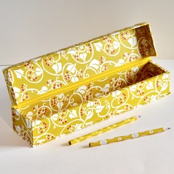 Pen Box Ivy Piccalilli and Cranberry