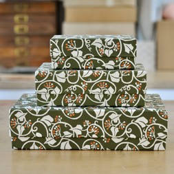 A Nest of Three Simple Boxes in Ivy Swamp Green and Orange