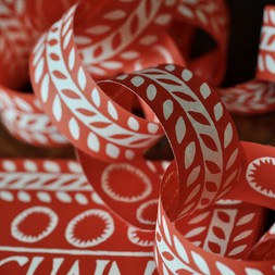 Paperchain 3