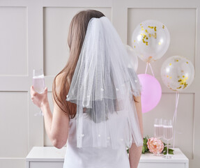 Create & Celebrate Veil with Hearts - £3 Gold Confetti Balloons 6 Pack - £2.50
