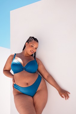 Lush, Full Plunge Bra , Peacock Blue, £34.00, US$67.00, CA$85.00, €51.00, A$85.00, Lush, Thong, Peacock Blue, £16.00, US$32.00, CA$40.00, €26.00, A$40.00
