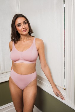 ZEN PINK NON WIRED BRALETTE £24 €36 & BRAZILIAN BRIEF £15 €23