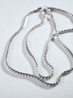 Chain £18