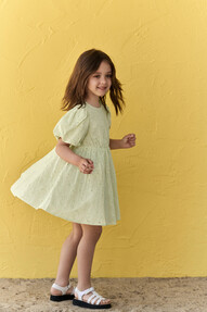 https://blog.prshots.co.uk/contents/archives/98/201/images/thumb350x287_auto/marks_amp_spencer_ms-kidswear-ss24_thumb.jpg